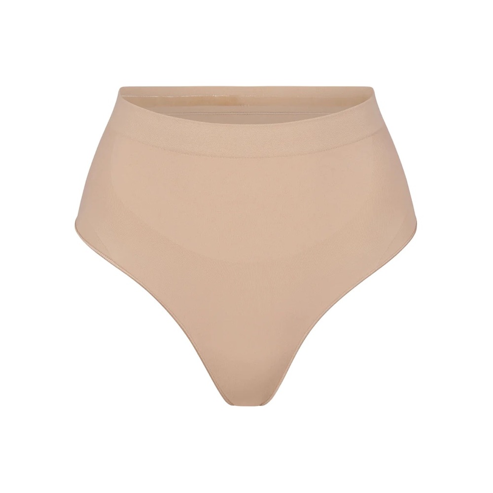 SKIMS SEAMLESS SCULPT MID WAIST THONG